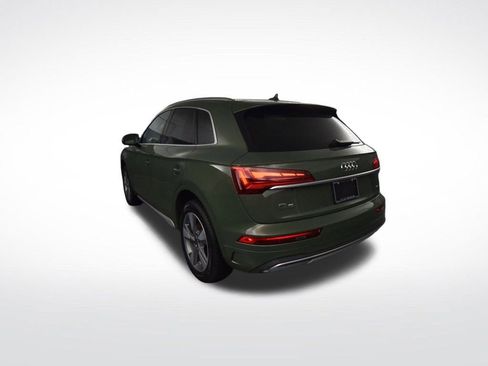 Used 2025 Audi Q5 2.0T Premium Plus w/ Premium Plus Package image 3