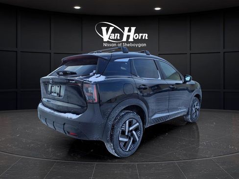 New 2026 Nissan Kicks SV w/ Cold Weather Package image 7