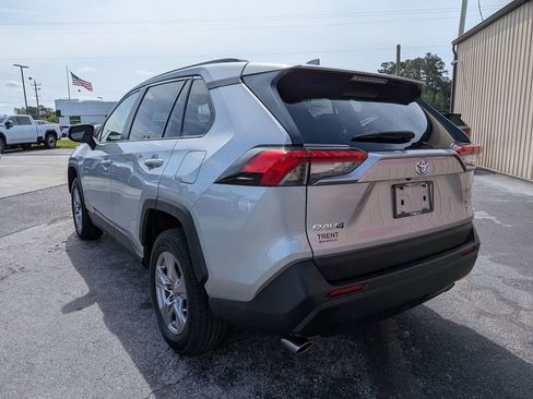 Used 2024 Toyota RAV4 XLE AWD/4WD image 3