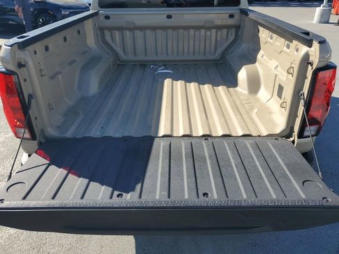 Used 2023 Chevrolet Colorado W/T image 8