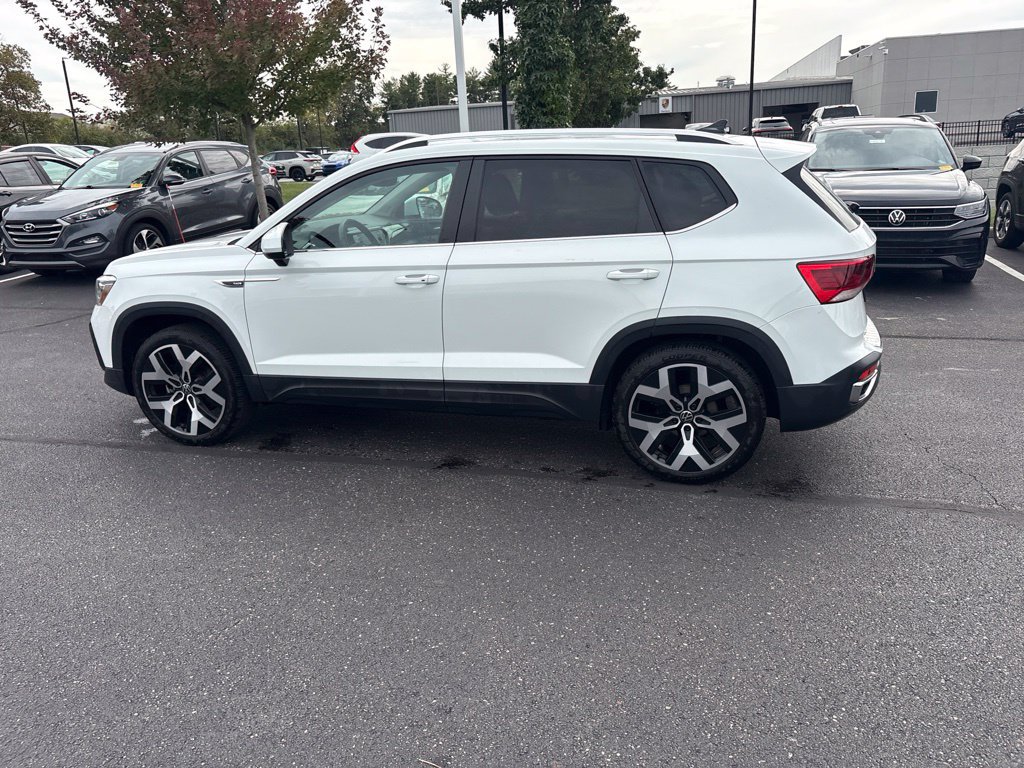 Used 2023 Volkswagen Taos SEL AWD/4WD image 5