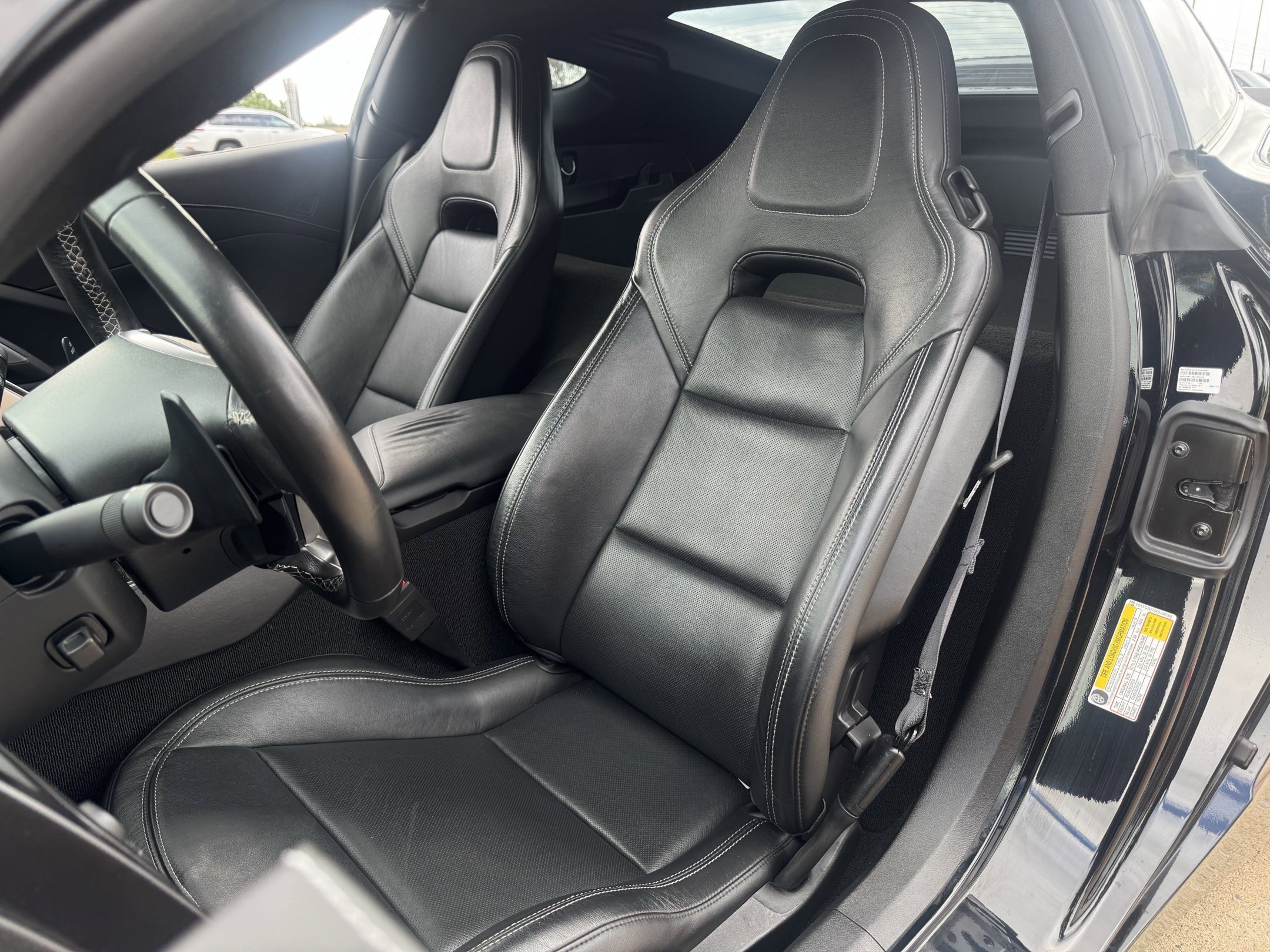 Used 2019 Chevrolet Corvette Stingray Coupe w/ Z51 1LT RWD image 30