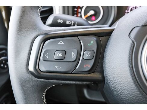 Used 2025 Jeep Wrangler Unlimited Sport AWD/4WD image 15