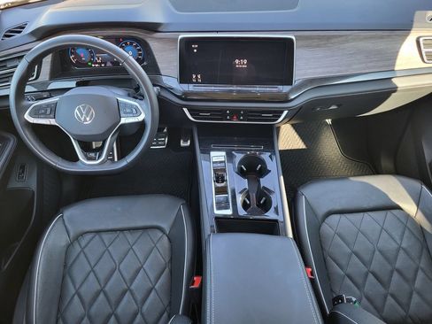 Used 2025 Volkswagen Atlas SEL Premium R-Line AWD/4WD image 26