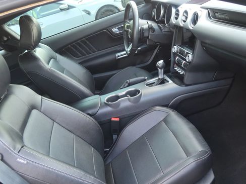 Used 2020 Ford Mustang GT Premium RWD image 19