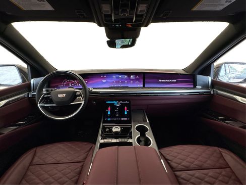 New 2026 Cadillac Escalade ESV Luxury AWD/4WD image 22