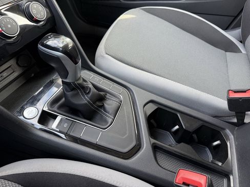 Used 2024 Volkswagen Taos S image 25