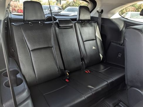 Certified 2025 Toyota Highlander XLE AWD/4WD image 33