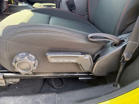 Used 2023 Jeep Wrangler Rubicon image 13
