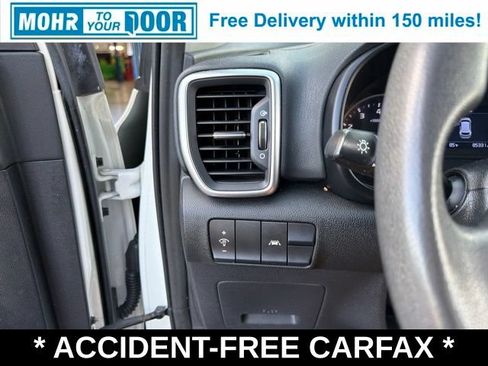 Used 2021 Kia Sportage LX AWD/4WD image 16