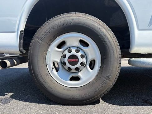 Used 2024 GMC Savana 2500 w/ Driver Convenience Package RWD image 19