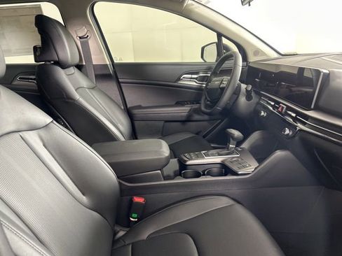 New 2026 Kia Sportage EX image 13