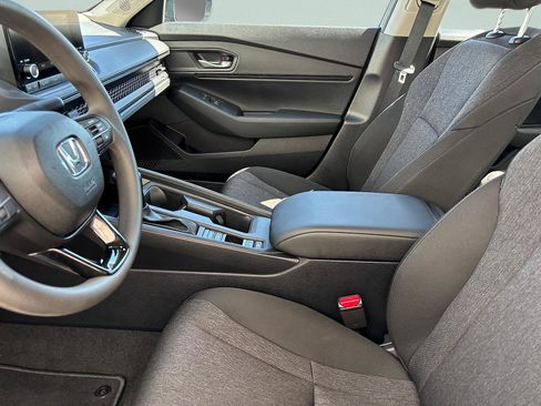 Certified 2025 Honda Accord SE image 15