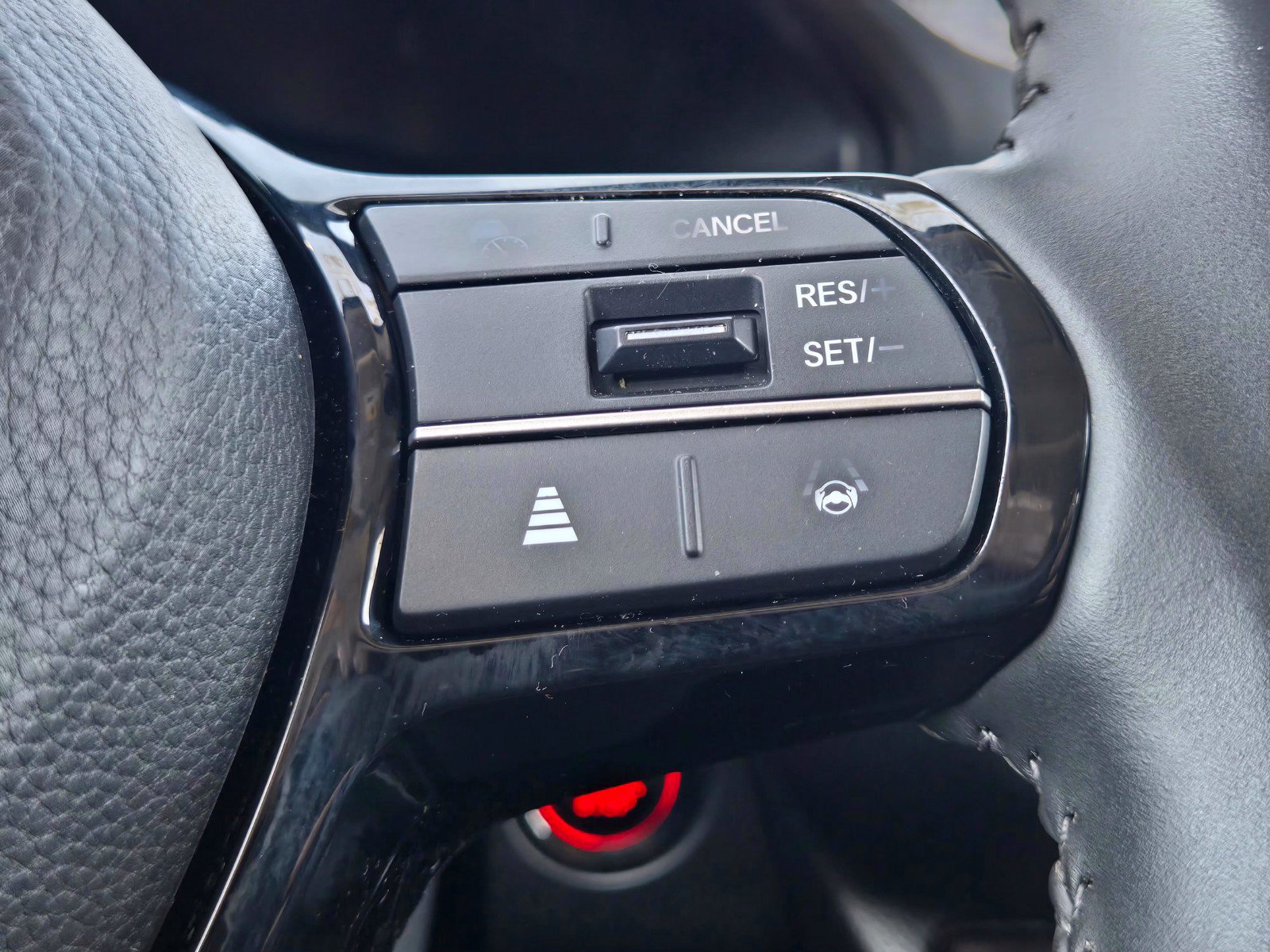 Certified 2024 Honda HR-V EX-L image 27