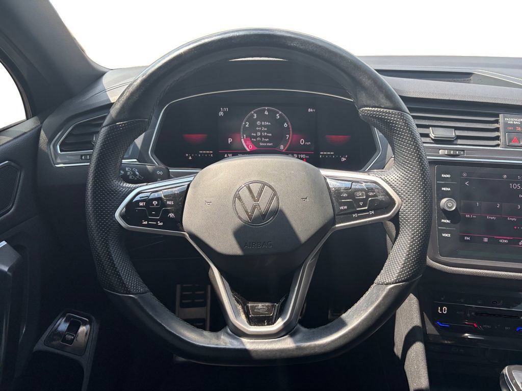 Used 2022 Volkswagen Tiguan SE R-Line FWD image 18