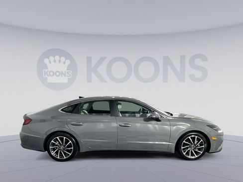Used 2023 Hyundai Sonata Limited w/ Preferred Accessory Package image 8