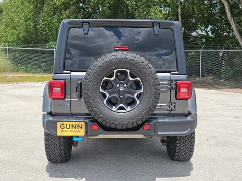 Used 2023 Jeep Wrangler Unlimited Rubicon 4xe w/ Cold Weather Group AWD/4WD image 4