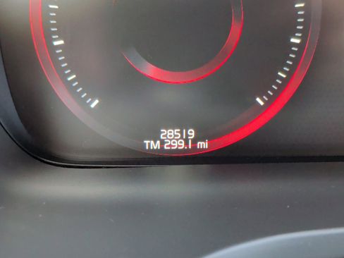 Used 2021 Volvo S60 T5 R-Design image 15