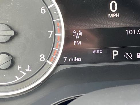 New 2026 Nissan Pathfinder SV image 6