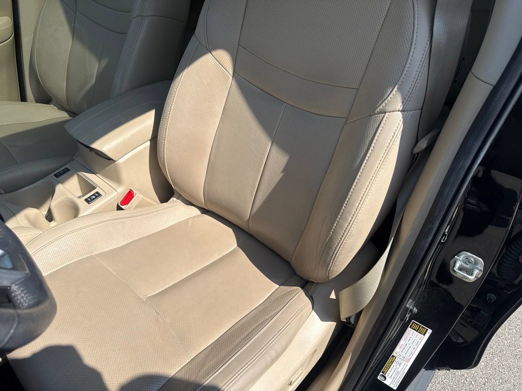 Used 2019 Nissan Rogue SL w/ Premium Package AWD/4WD image 13