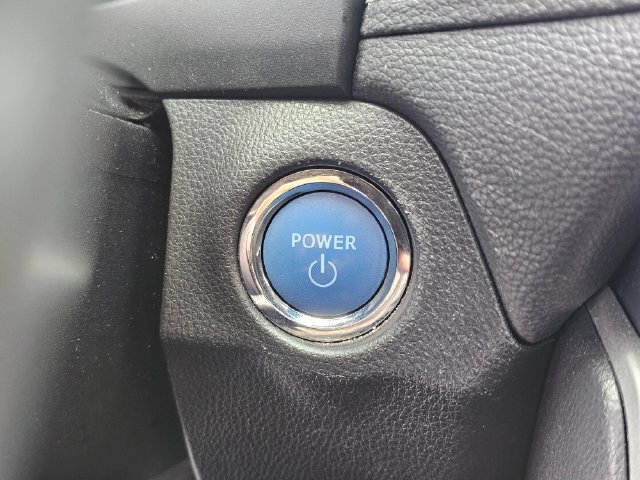 Used 2021 Toyota RAV4 Limited AWD/4WD image 30
