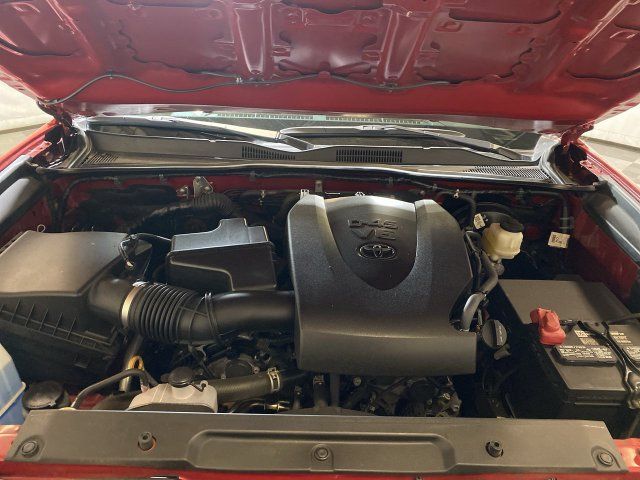 Used 2021 Toyota Tacoma SR5 w/ Technology Package AWD/4WD image 15