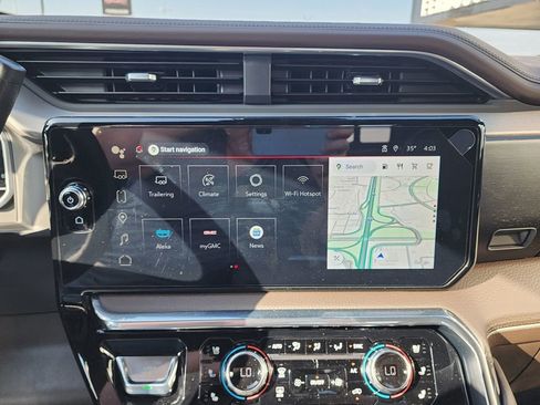 New 2025 GMC Sierra 2500 Denali w/ Denali Reserve Package image 30