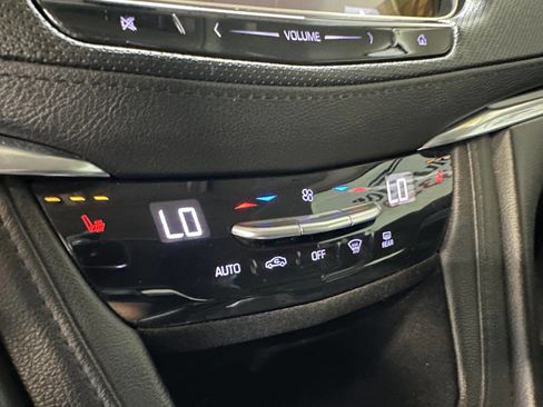 Used 2018 Cadillac XT5 Luxury image 14