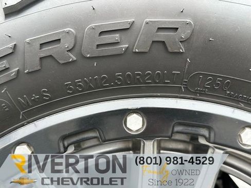 Used 2024 GMC Sierra 3500 Denali Ultimate AWD/4WD image 34