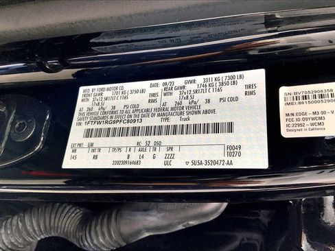 Used 2023 Ford F150 Raptor w/ Raptor 37 Performance Package AWD/4WD image 33