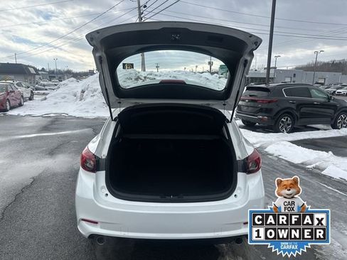 Used 2017 MAZDA MAZDA3 Grand Touring image 28