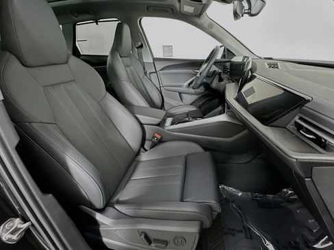 Used 2025 Audi Q5 Prestige AWD/4WD image 8