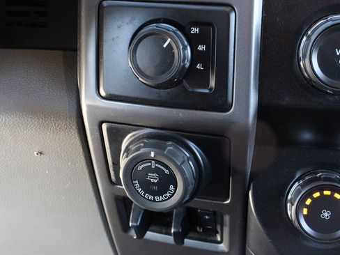 Used 2020 Ford F150 XLT w/ Trailer Tow Package image 29