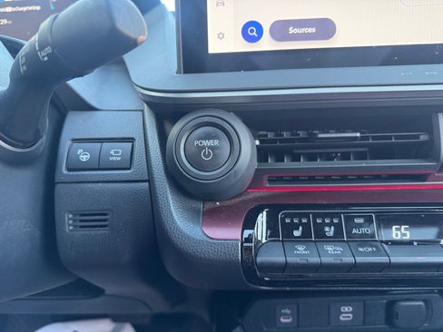 Certified 2024 Toyota Prius Prime Premium image 30