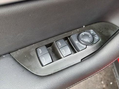 Used 2023 Chevrolet Blazer LT image 20