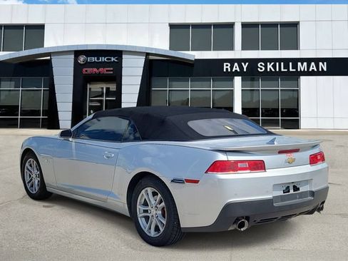 Used 2015 Chevrolet Camaro LT RWD image 4