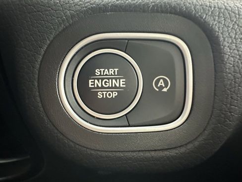 Used 2025 Mercedes-Benz GLS 450 GLS 450 image 27