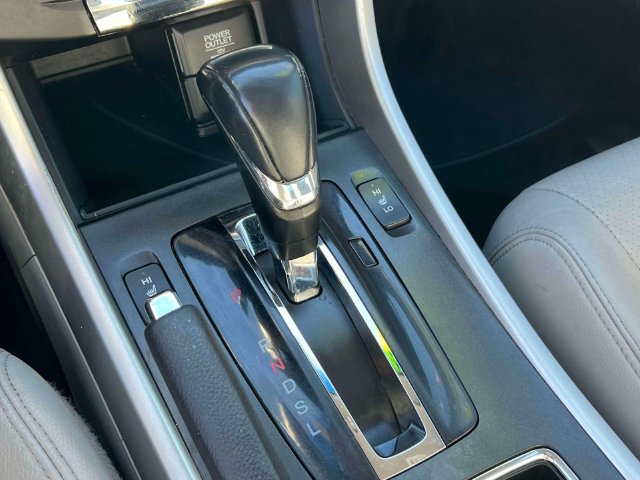 Used 2015 Honda Accord EX-L image 28