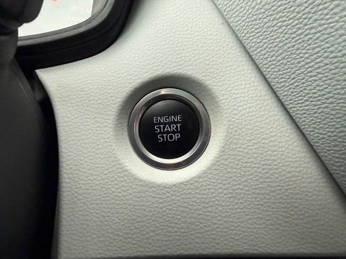 Used 2023 Toyota Corolla SE w/ Carpet Mat Package (TMS) image 24