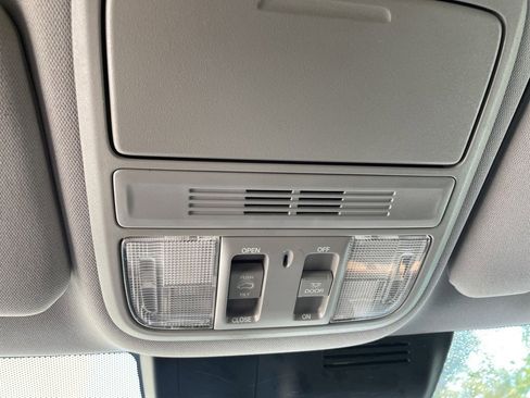 Used 2020 Honda CR-V EX image 27