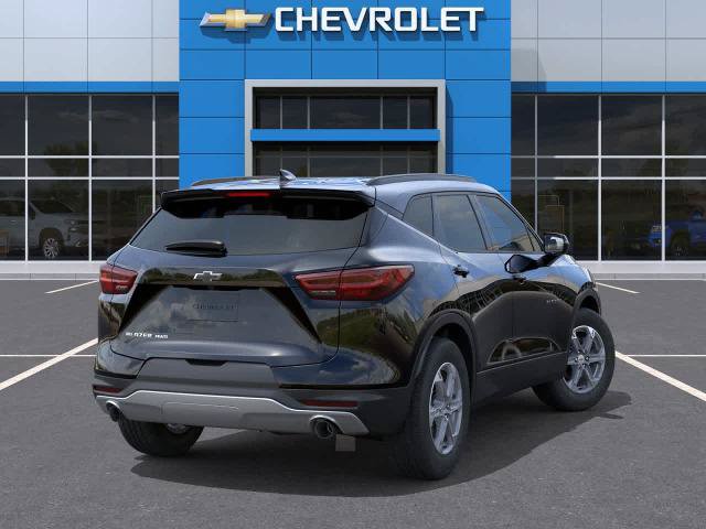 New 2026 Chevrolet Blazer LT w/ LPO, Black Grille Bar Package AWD/4WD image 4