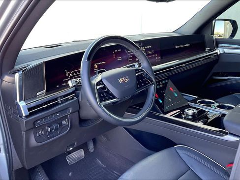 Used 2025 Cadillac Escalade ESV Premium Luxury w/ LPO, Floor Liner Package image 18