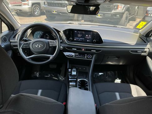 Used 2021 Hyundai Sonata SEL w/ Convenience Package FWD image 17