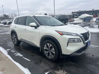 Used 2023 Nissan Rogue SV video 1