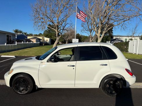 Used 2009 Chrysler PT Cruiser image 1