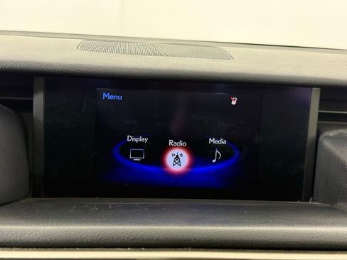 Used 2019 Lexus IS 300 AWD image 5