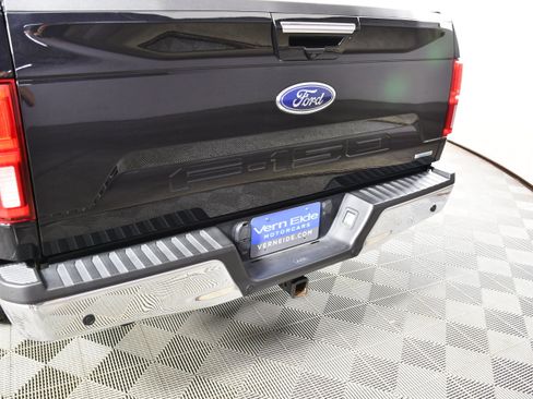 Used 2019 Ford F150 Lariat w/ Equipment Group 502A Luxury AWD/4WD image 15