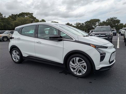 Used 2023 Chevrolet Bolt LT image 2