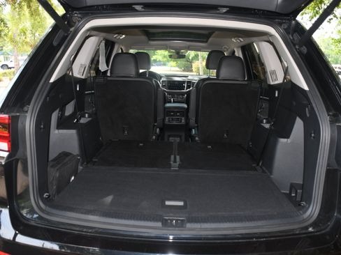 Used 2021 Volkswagen Atlas SE w/ Panoramic Sunroof Package AWD/4WD image 18