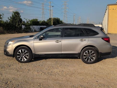 Used 2017 Subaru Outback 2.5i Limited AWD/4WD image 2